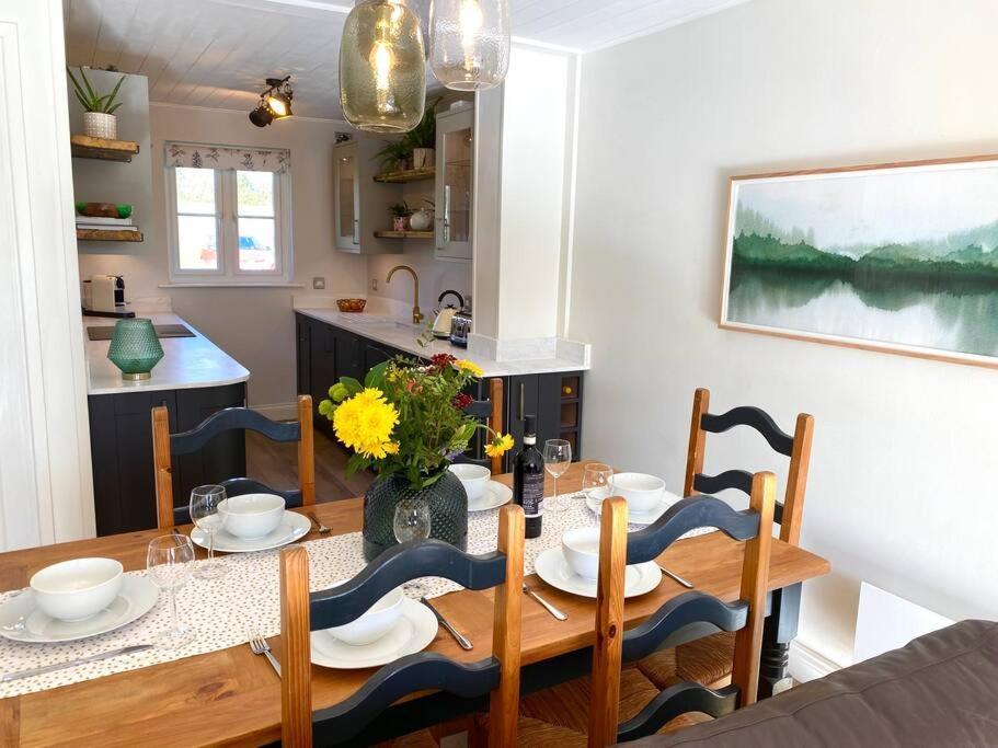 Emerald Lake House เซาธ์เซอร์นีย์ ภายนอก รูปภาพ