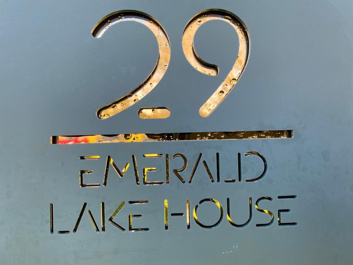 Emerald Lake House เซาธ์เซอร์นีย์ ภายนอก รูปภาพ